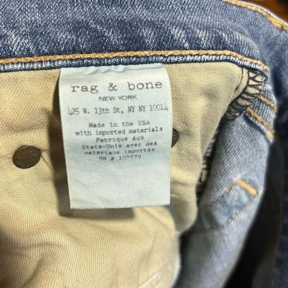 Revolve Rag & Bone DRE boyfriend Jeans in Fremont color - Picture 13 of 13